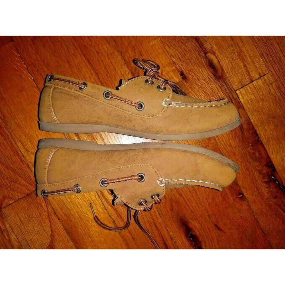 Boys Tommy Hilfiger Douglas Boat Shoes Size 2 Brown/tan/camel Used
